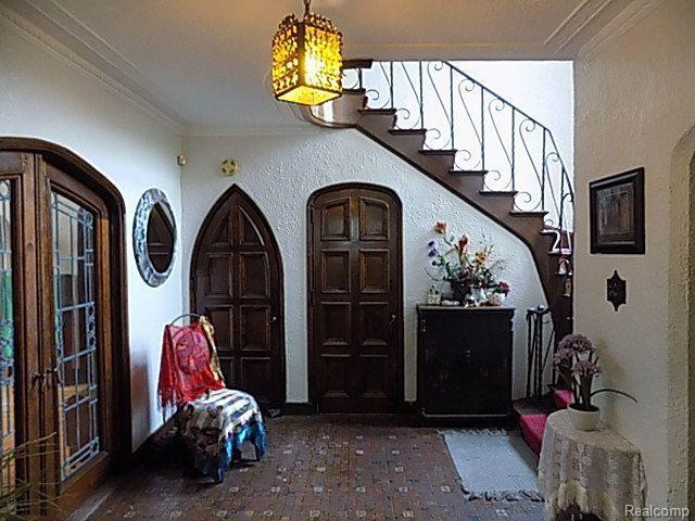 591 W HILDALE Avenue, Highland Park, MI 48203 — Photo 2