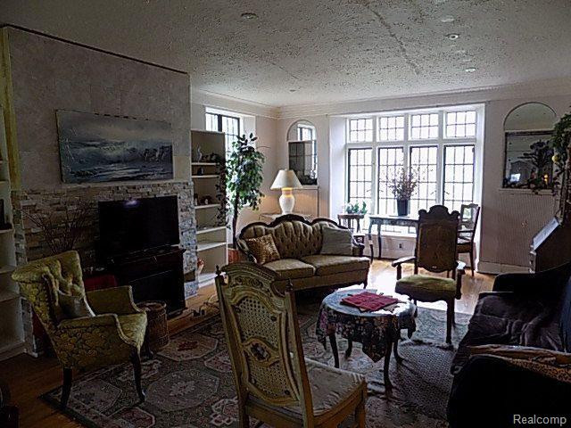 591 W HILDALE Avenue, Highland Park, MI 48203 — Photo 6