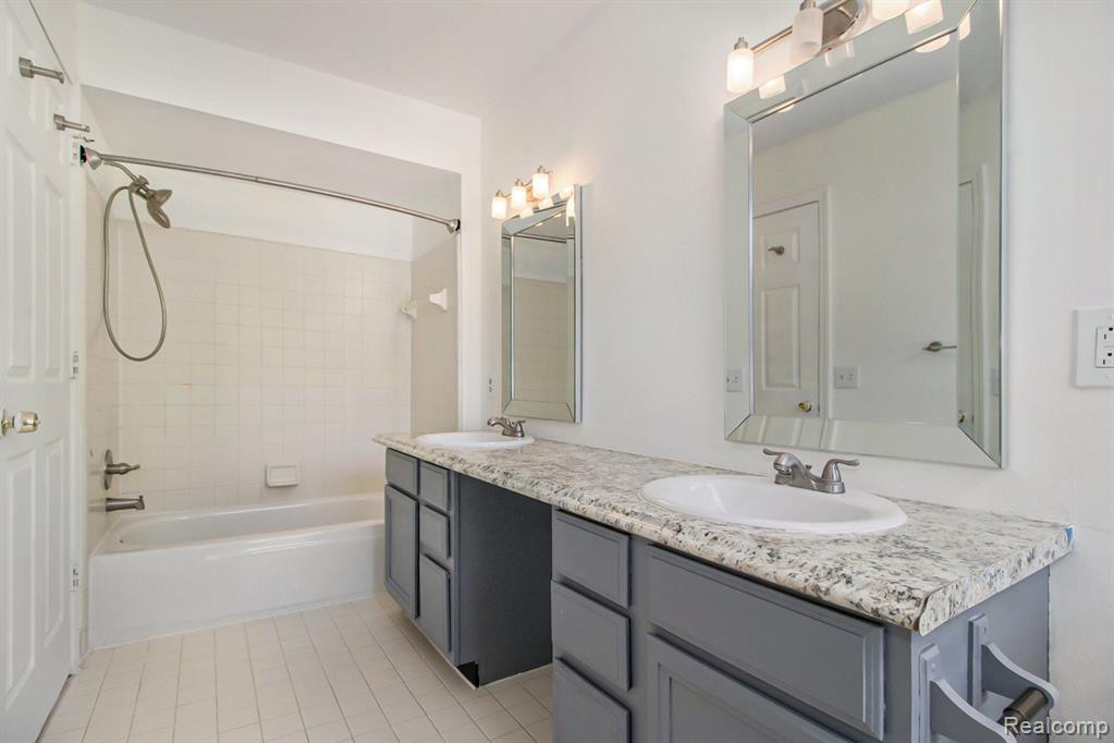 3227 Roon the Ben, Ann Arbor, MI 48108 — Photo 9