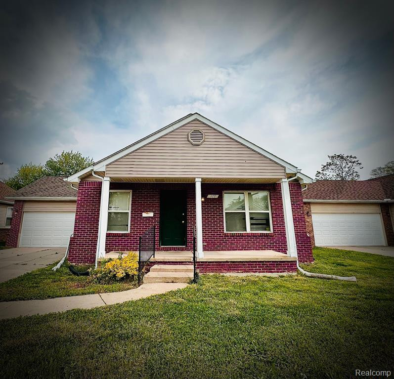 177 E SAVANNAH Street, Highland Park, MI 48203 — front exterior