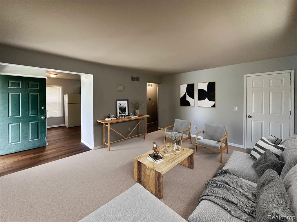 177 E SAVANNAH Street, Highland Park, MI 48203 — Photo 2