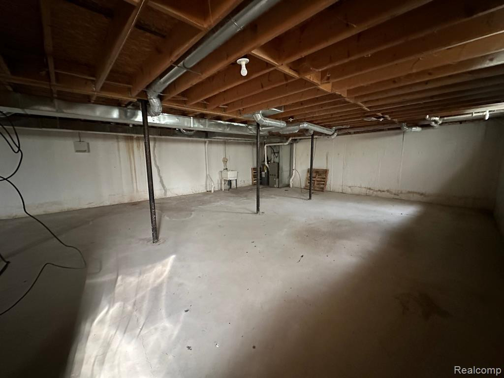 177 E SAVANNAH Street, Highland Park, MI 48203 — Photo 15