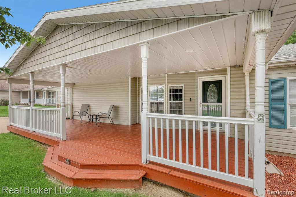 9349 MAPLE Street, New Lothrop, MI 48460 — Photo 2