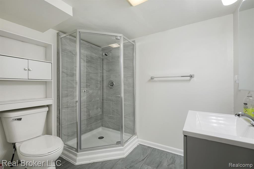 9349 MAPLE Street, New Lothrop, MI 48460 — Photo 32