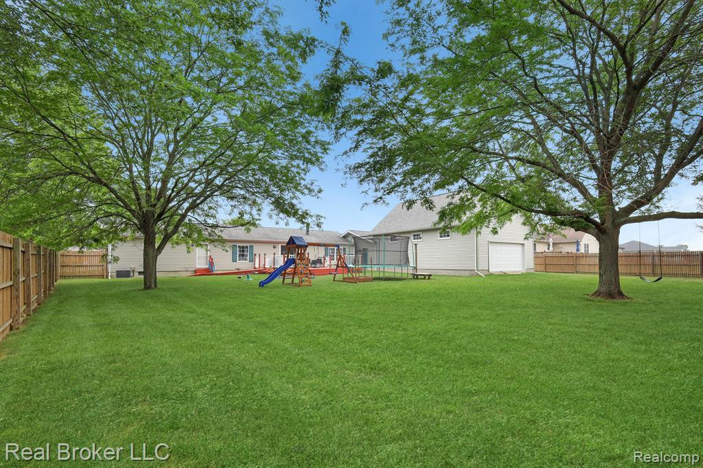 9349 MAPLE Street, New Lothrop, MI 48460 — Photo 37