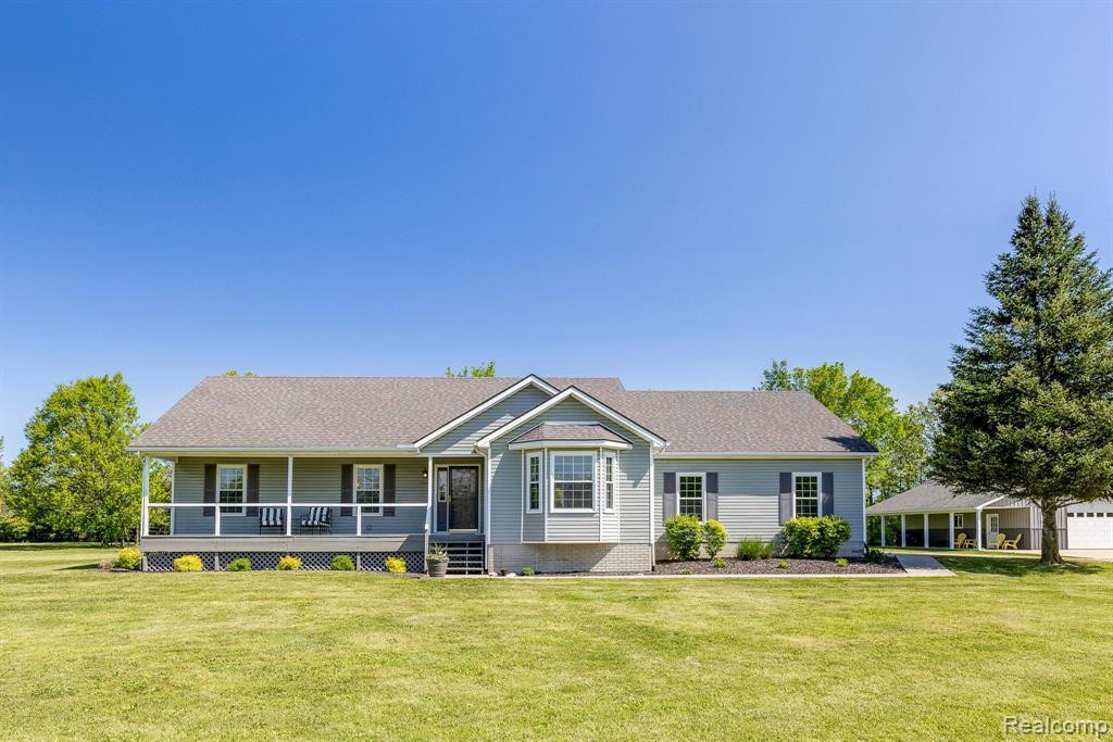 11462 VINSON Lane, Emmett, MI 48022 — Photo 2