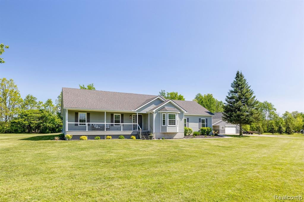 11462 VINSON Lane, Emmett, MI 48022 — Photo 5