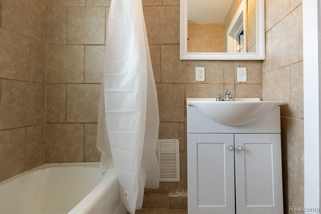 4234 BEACH Street, Ecorse, MI 48229 — Photo 5