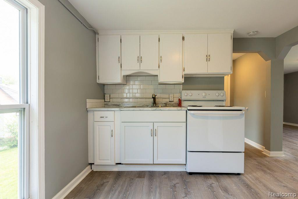 4234 BEACH Street, Ecorse, MI 48229 — Photo 82