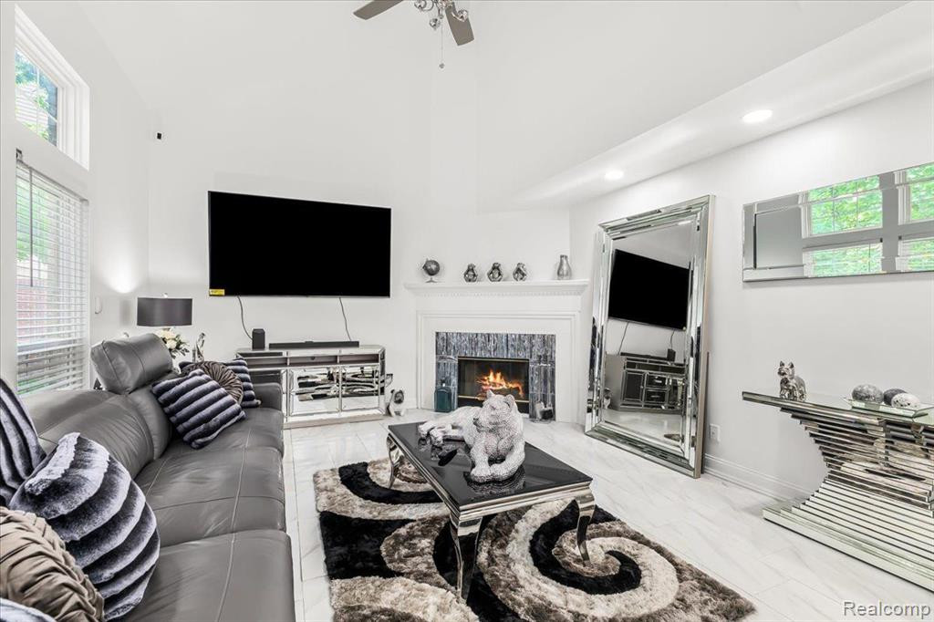 15595 BROOKSIDE Drive, Van Buren, MI 48111 — Photo 19