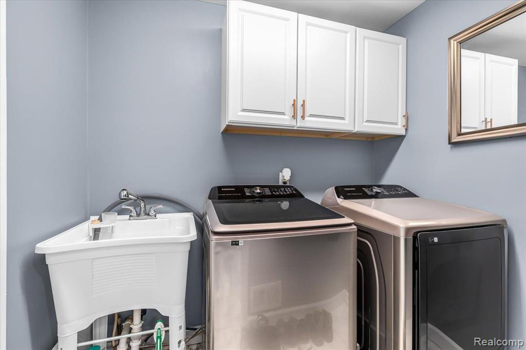 15595 BROOKSIDE Drive, Van Buren, MI 48111 — Photo 21