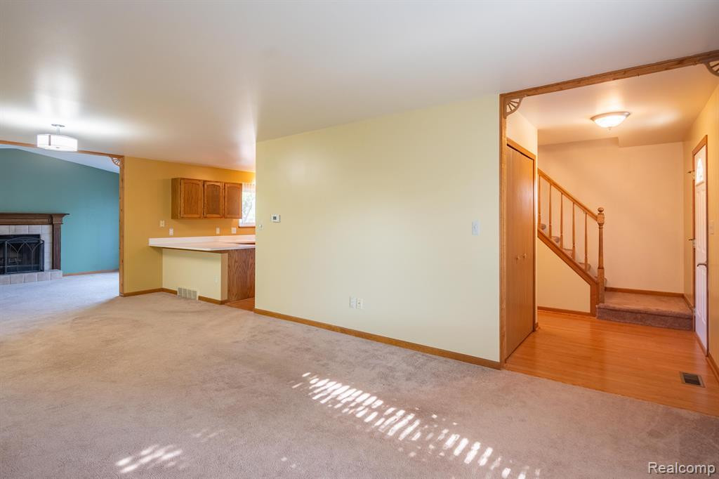 780 STONEY Drive, South Lyon, MI 48178 — Photo 8