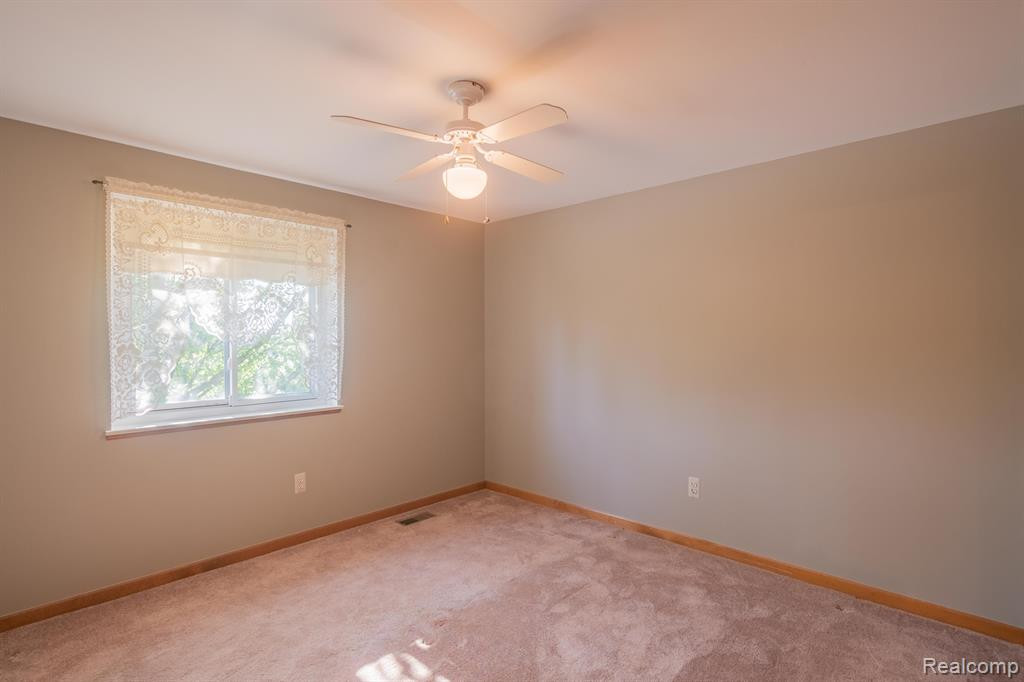 780 STONEY Drive, South Lyon, MI 48178 — Photo 20