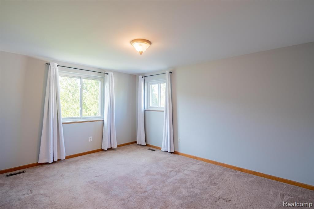 780 STONEY Drive, South Lyon, MI 48178 — Photo 22