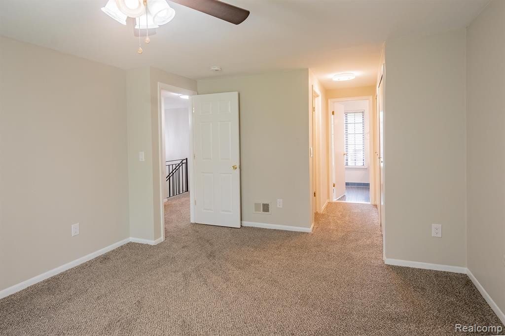 26746 SUMMERDALE Drive, Southfield, MI 48033 — Photo 5