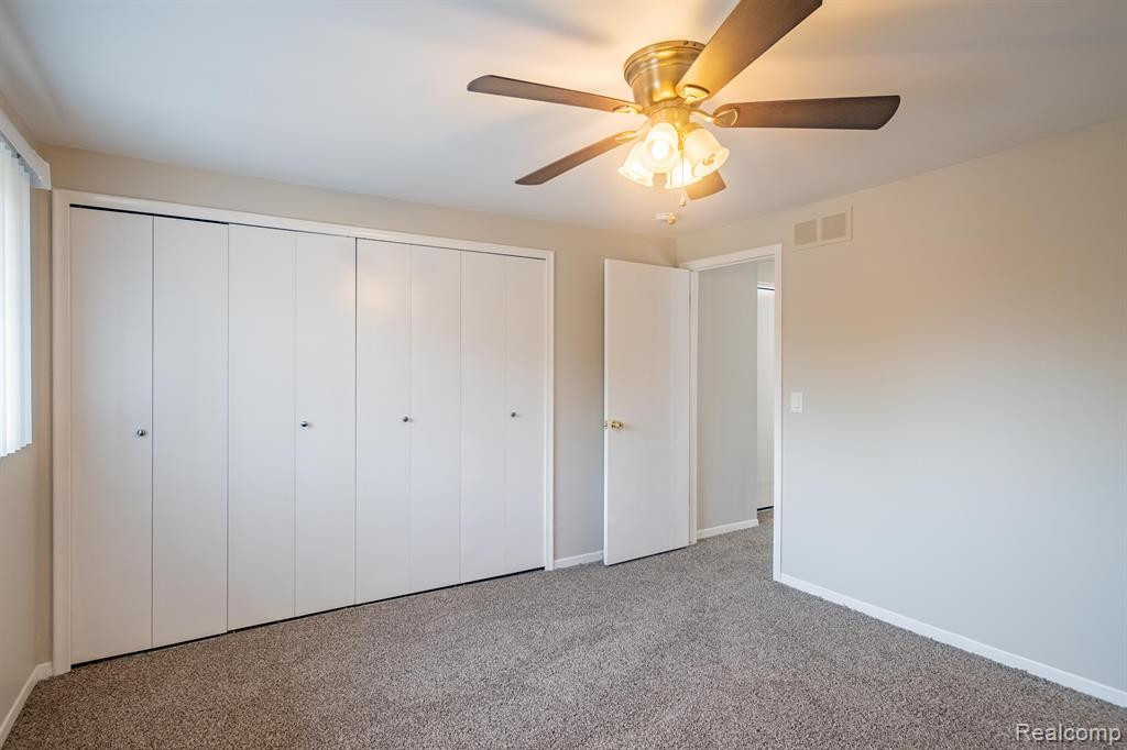 26746 SUMMERDALE Drive, Southfield, MI 48033 — Photo 17