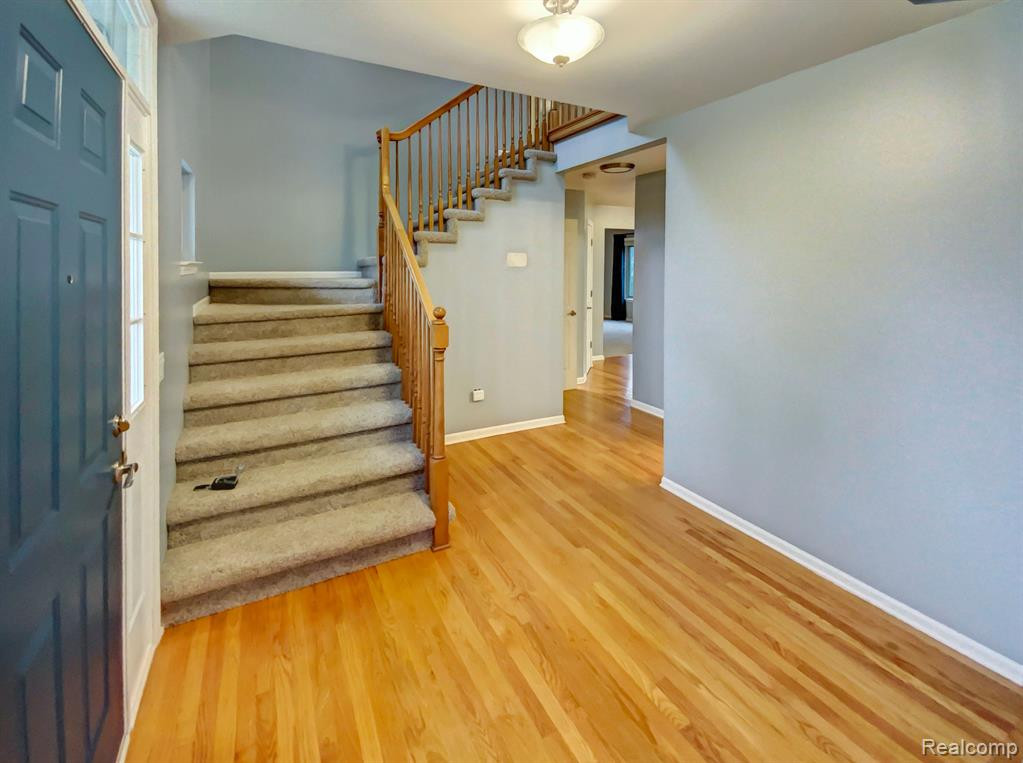 3198 HONEYSUCKLE Drive, Ann Arbor, MI 48103 — Photo 7