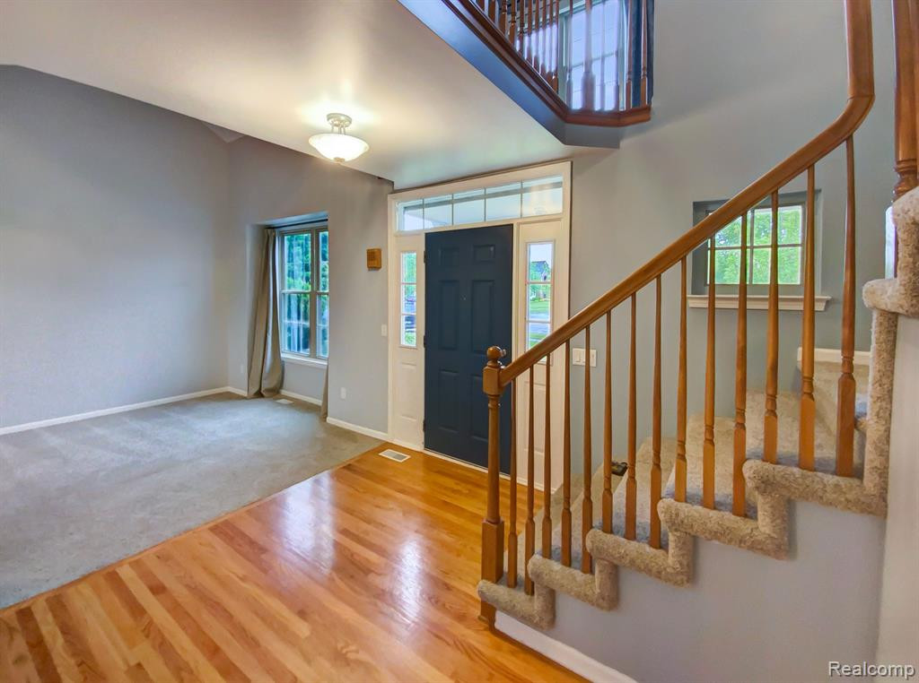 3198 HONEYSUCKLE Drive, Ann Arbor, MI 48103 — Photo 9