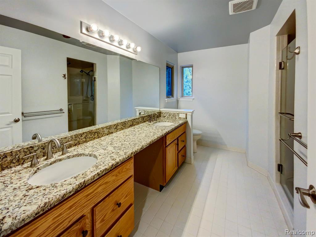 3198 HONEYSUCKLE Drive, Ann Arbor, MI 48103 — Photo 15