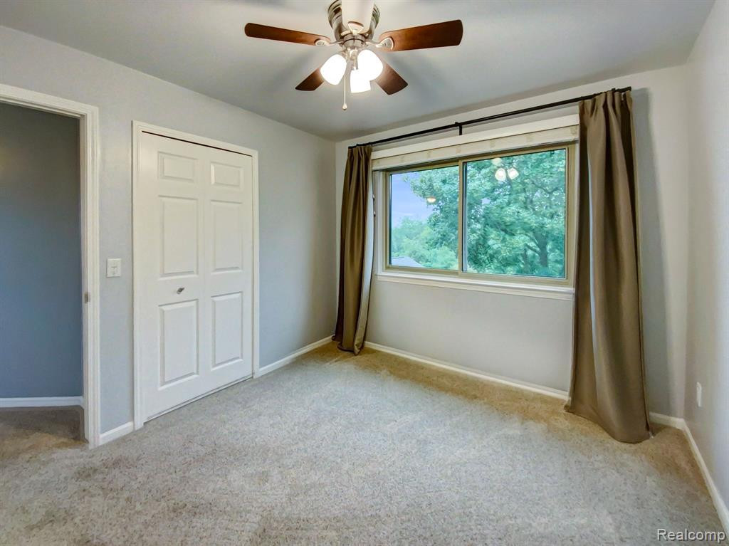 3198 HONEYSUCKLE Drive, Ann Arbor, MI 48103 — Photo 19