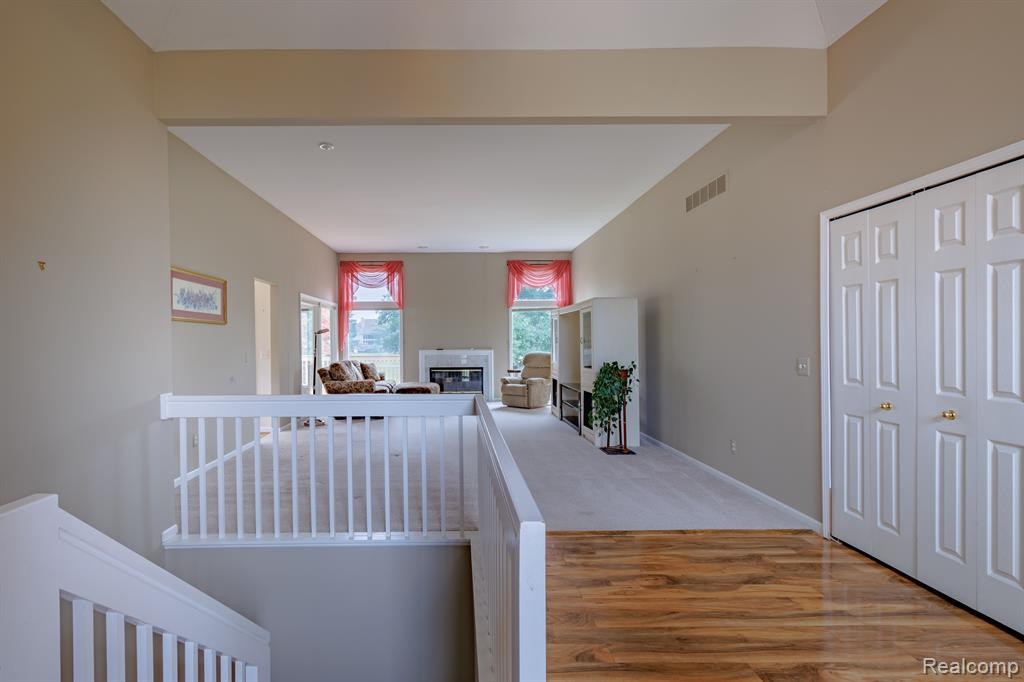1897 STONEBRIDGE Drive N, Ann Arbor, MI 48108 — Photo 6
