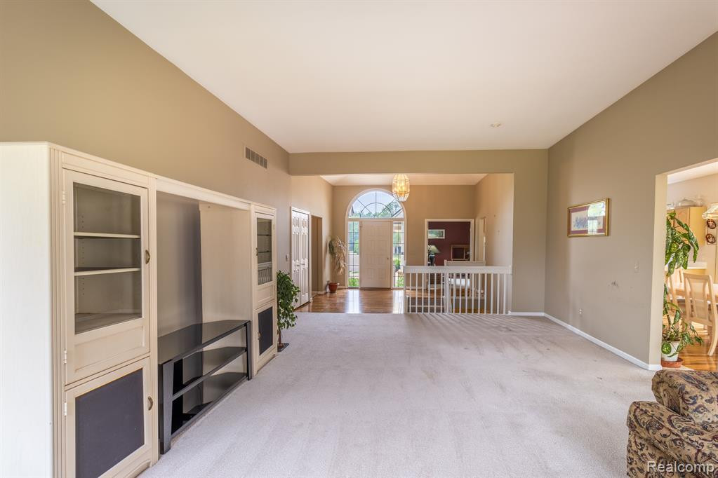 1897 STONEBRIDGE Drive N, Ann Arbor, MI 48108 — Photo 8