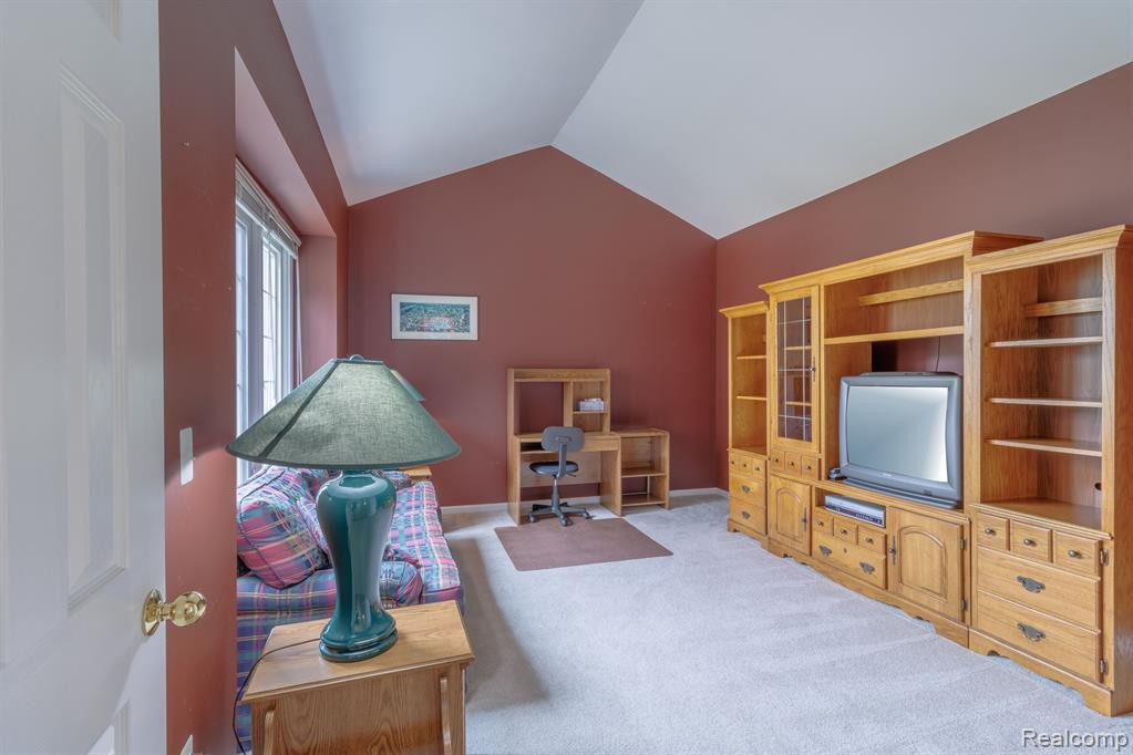 1897 STONEBRIDGE Drive N, Ann Arbor, MI 48108 — Photo 10