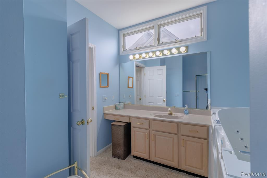 1897 STONEBRIDGE Drive N, Ann Arbor, MI 48108 — Photo 19