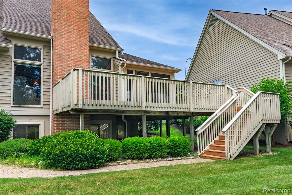 1897 STONEBRIDGE Drive N, Ann Arbor, MI 48108 — Photo 33