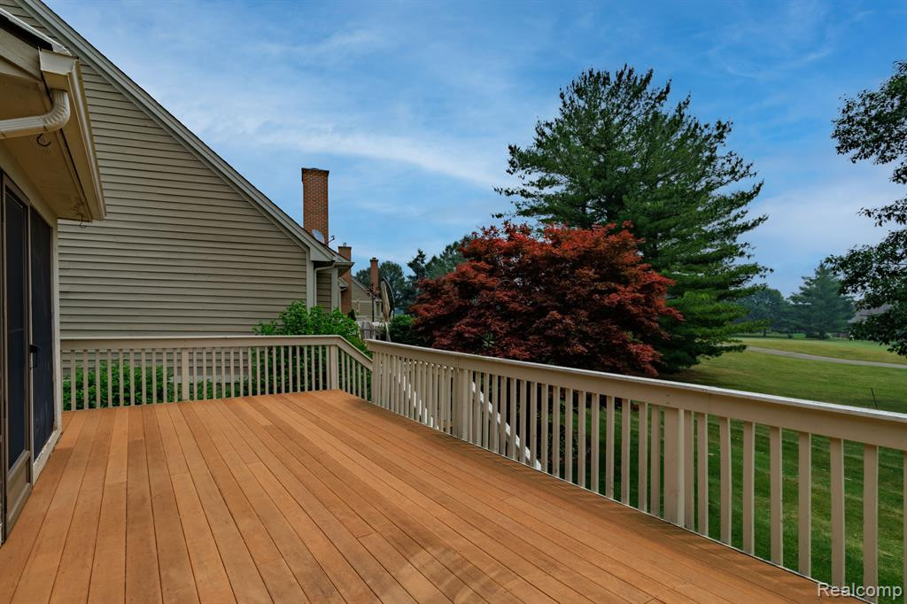 1897 STONEBRIDGE Drive N, Ann Arbor, MI 48108 — Photo 34