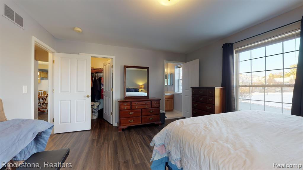 48617 EDGEMONT Court, Shelby Twp, MI 48315 — Photo 8