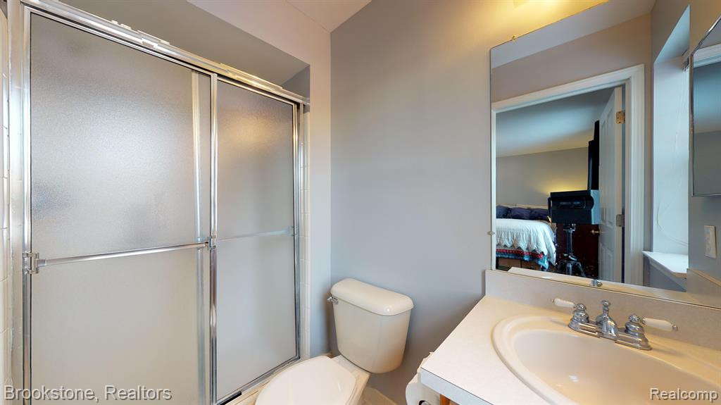 48617 EDGEMONT Court, Shelby Twp, MI 48315 — Photo 9