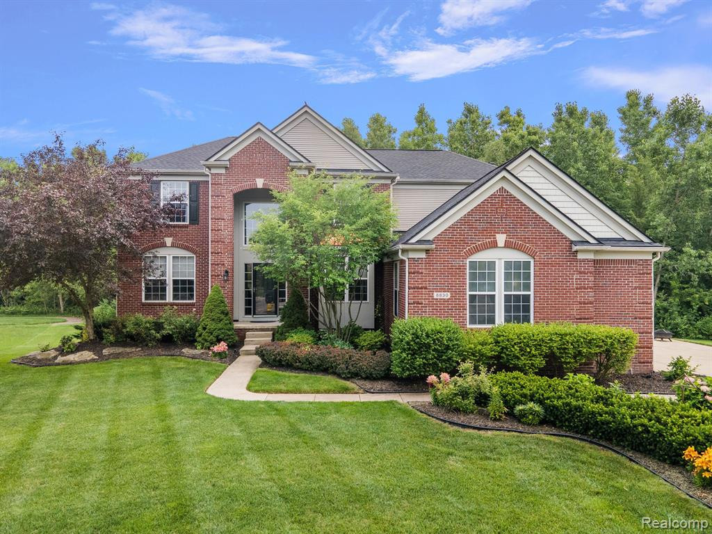 8830 LAKEWAY Court, Ypsilanti, MI 48197 — Photo 2
