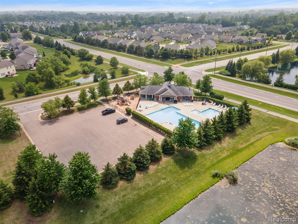 8830 LAKEWAY Court, Ypsilanti, MI 48197 — Photo 14
