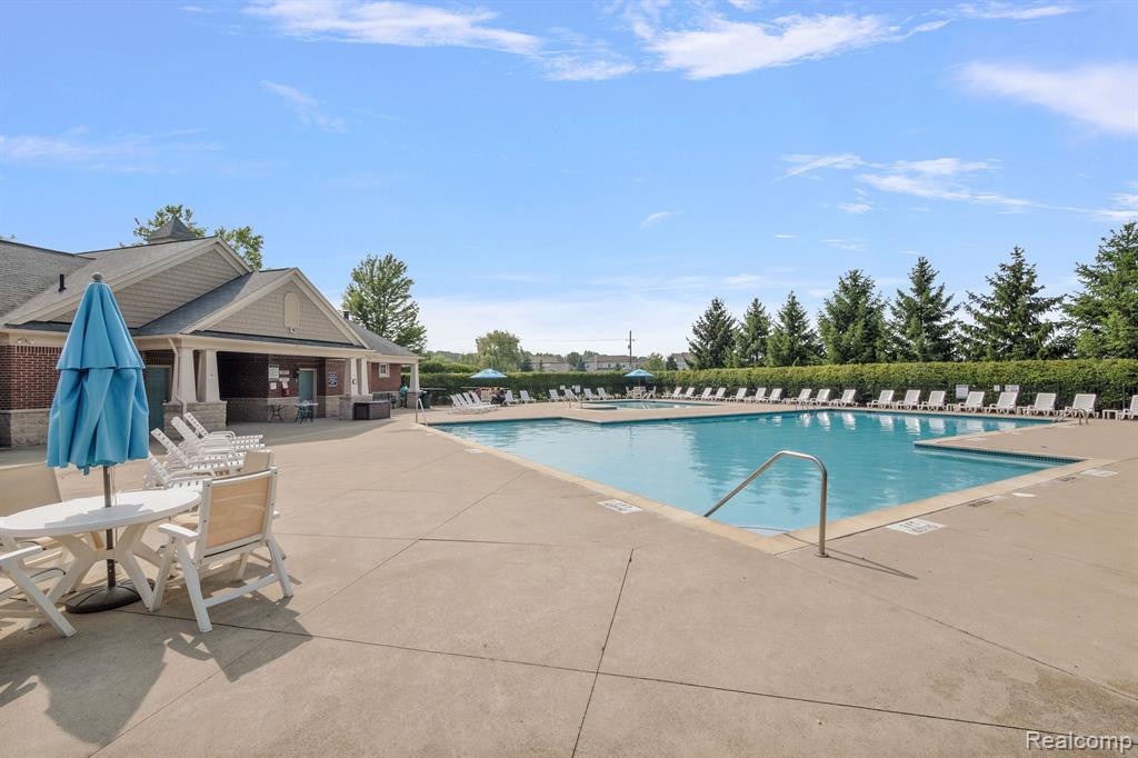 8830 LAKEWAY Court, Ypsilanti, MI 48197 — Photo 16