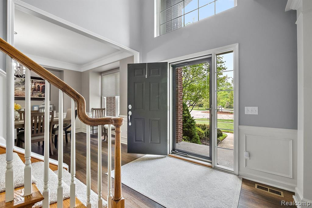 8830 LAKEWAY Court, Ypsilanti, MI 48197 — Photo 19
