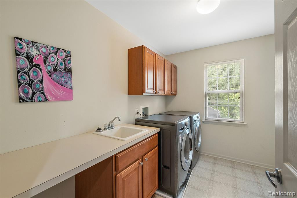 8830 LAKEWAY Court, Ypsilanti, MI 48197 — Photo 46
