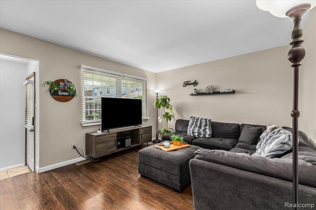 24653 OLDE ORCHARD Street, Novi, MI — Photo 5