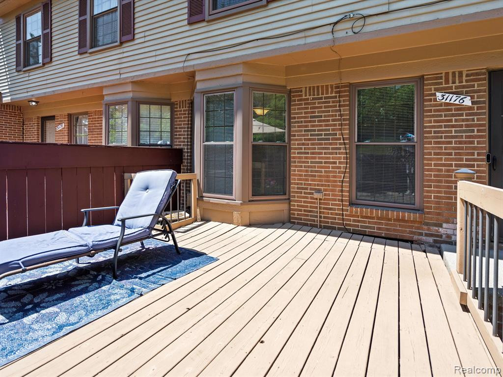 31176 COUNTRY Way, Farmington Hills, MI 48331 — Photo 3