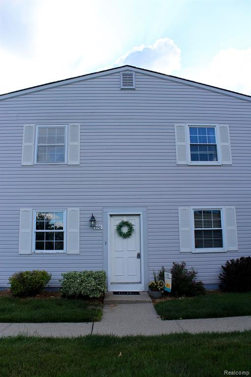 290 LAKE VILLAGE Drive, Walled Lake, MI 48390 — Photo 3
