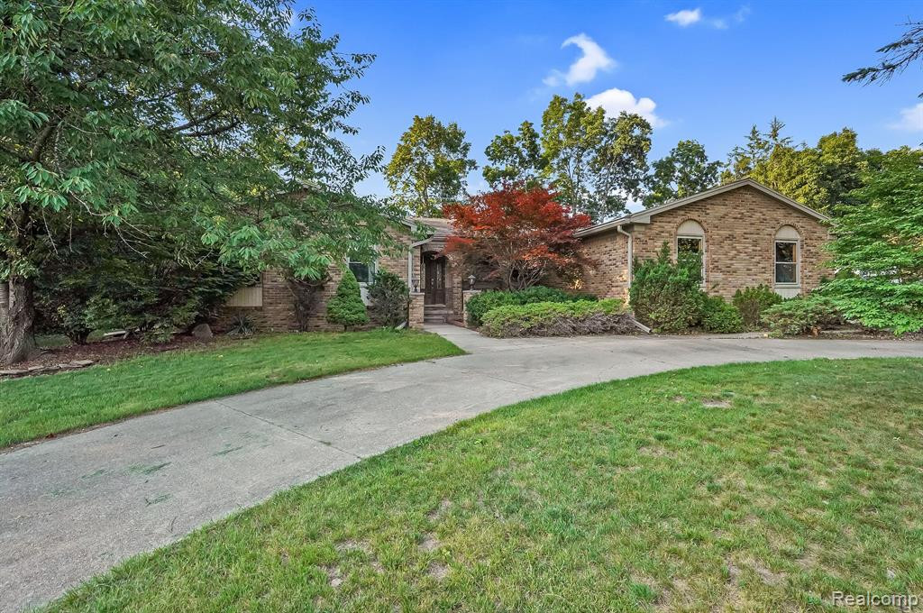 41488 BROQUET Drive, Northville, MI 48167 — front exterior