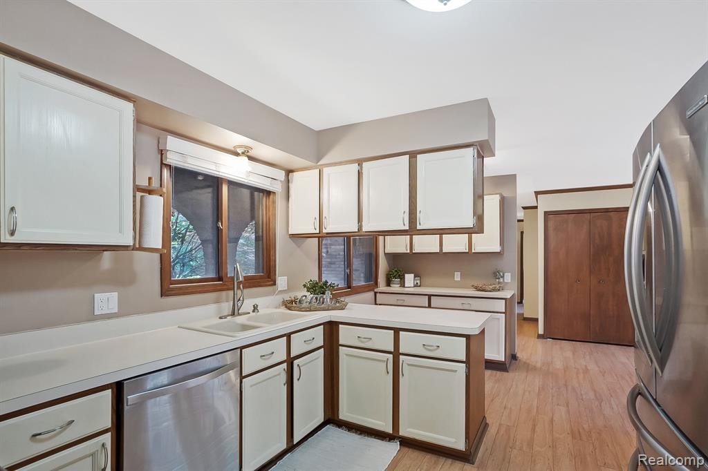 41488 BROQUET Drive, Northville, MI 48167 — Photo 12