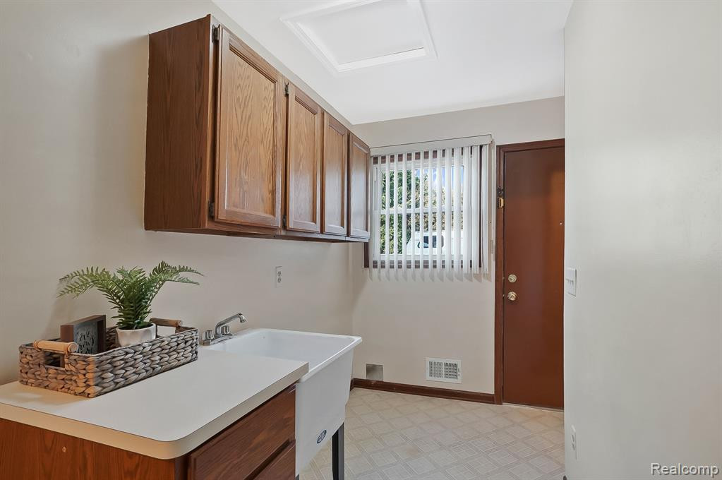 41488 BROQUET Drive, Northville, MI 48167 — Photo 30