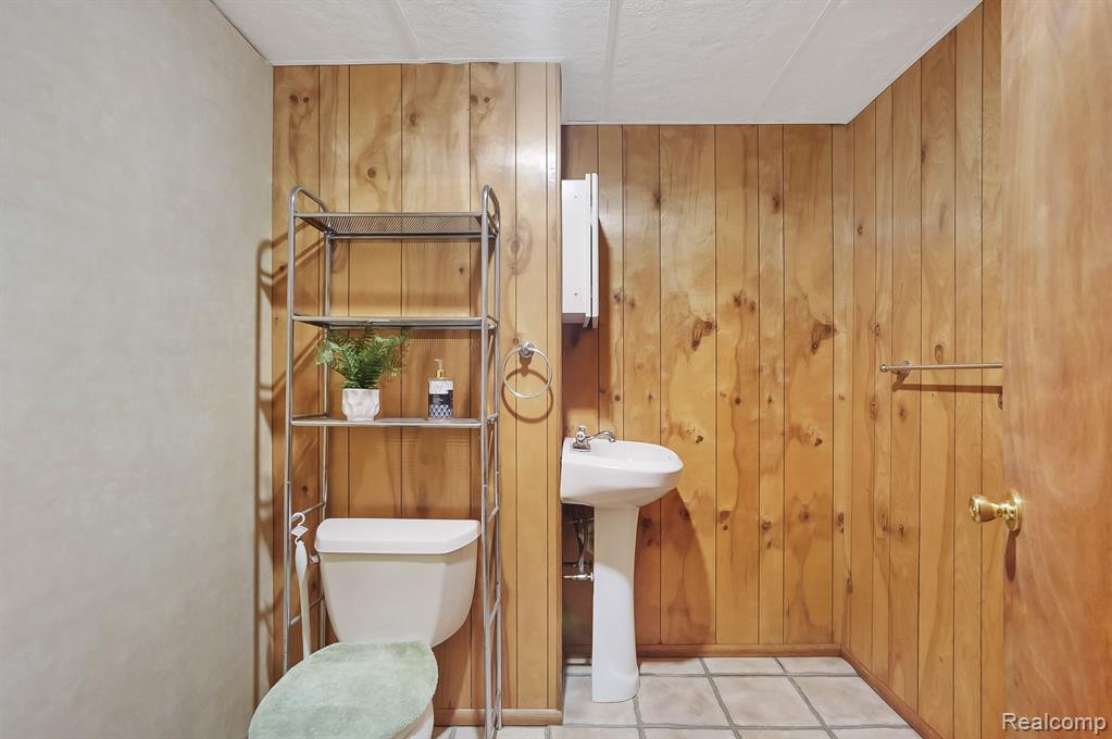 41488 BROQUET Drive, Northville, MI 48167 — Photo 39