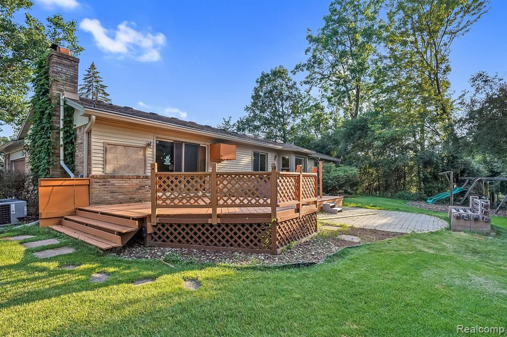41488 BROQUET Drive, Northville, MI 48167 — Photo 44