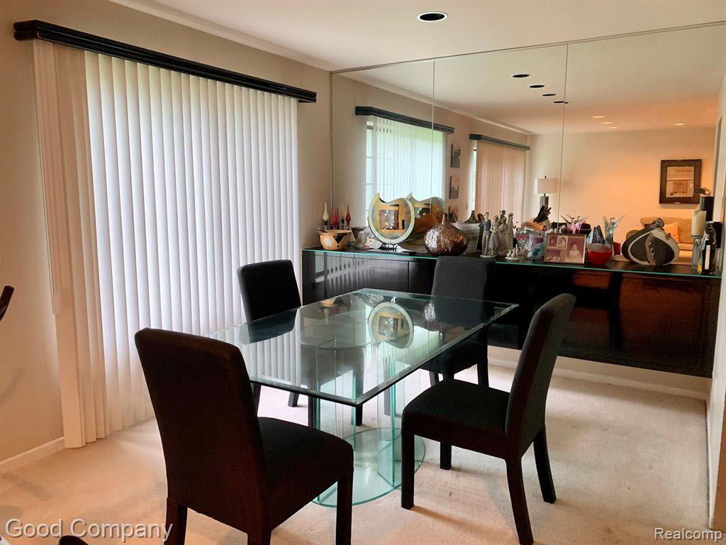 26698 SUMMERDALE Drive, Southfield, MI 48033 — Photo 3
