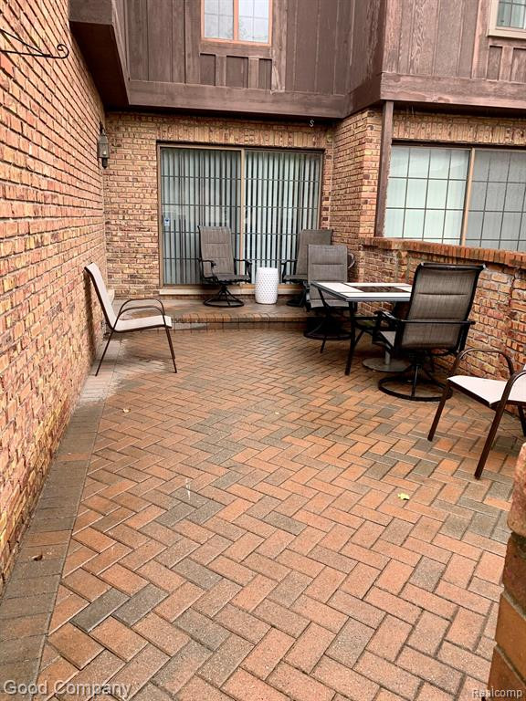 26698 SUMMERDALE Drive, Southfield, MI 48033 — Photo 11