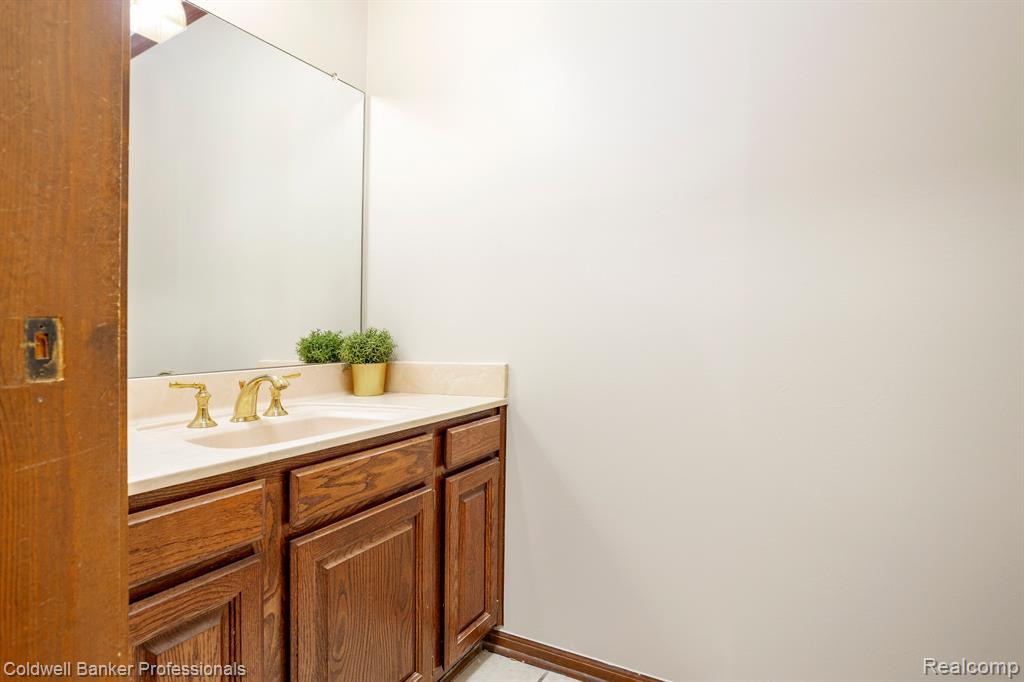 17816 Winchester Drive, Northville, MI 48168 — Photo 30