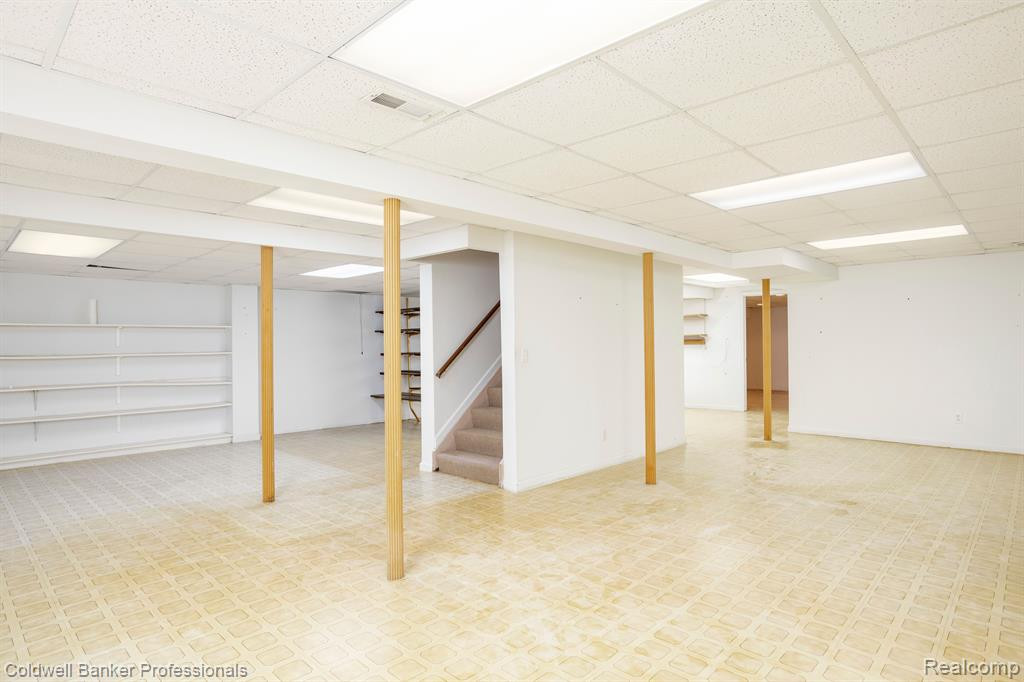 17816 Winchester Drive, Northville, MI 48168 — Photo 45
