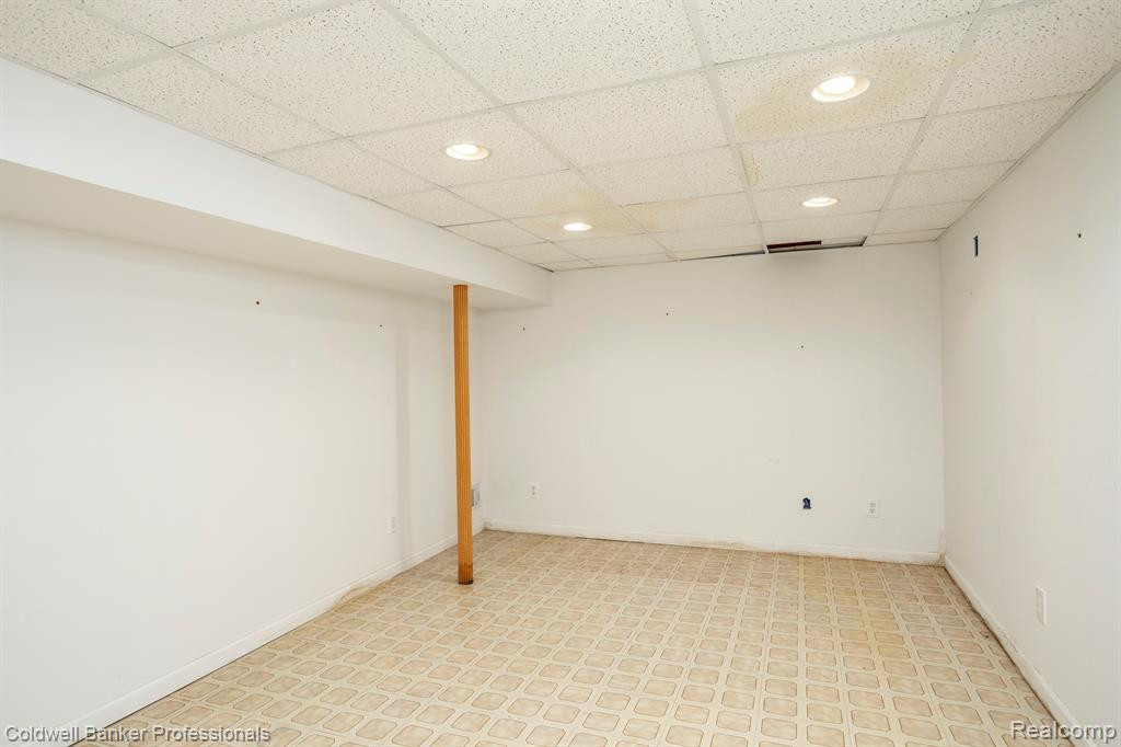 17816 Winchester Drive, Northville, MI 48168 — Photo 47